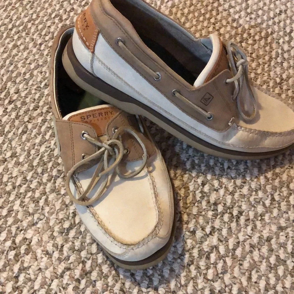 Sperry off white and tan leather Top Siders